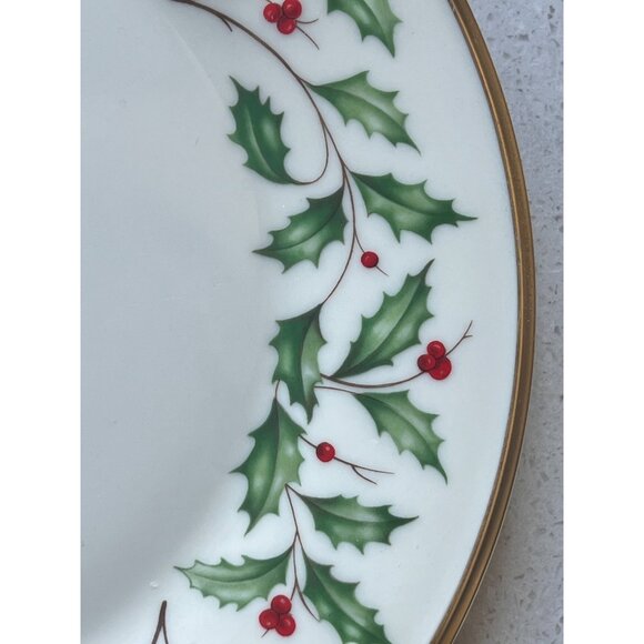 Lenox Holiday Dinner Plate 10.75" Porcelain Holly & Berry Design Gold Trim - Picture 3 of 5